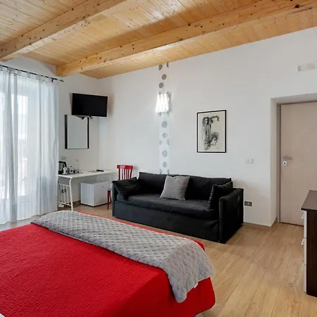 Гостевой дом The Main Street Standard 3*