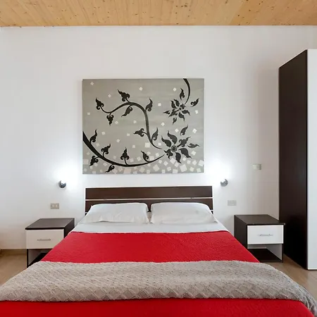 Гостевой дом The Main Street Standard 3*